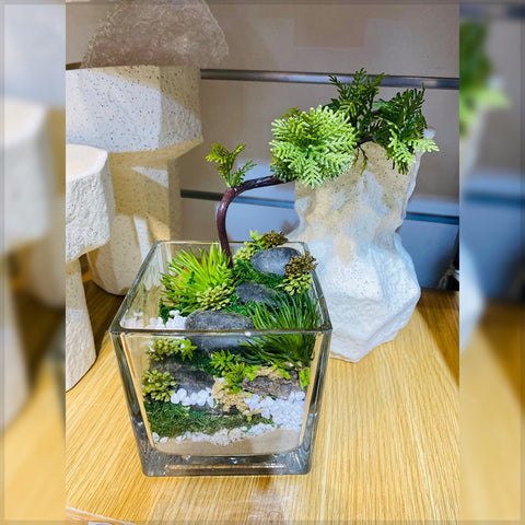 Table Top Artificial Flower Arrangements for display purposes only (non-sale)