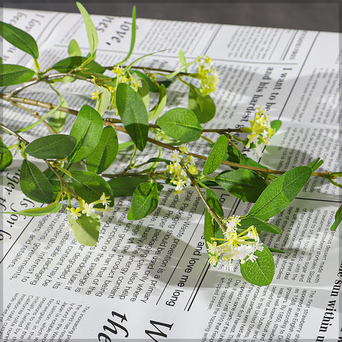 artificial greenery spray