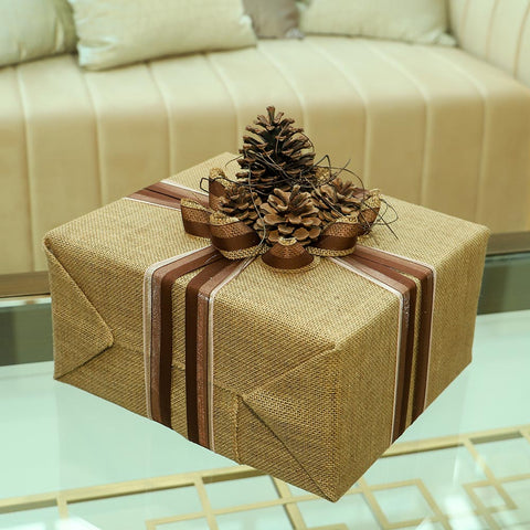 dried pine cones for table decor