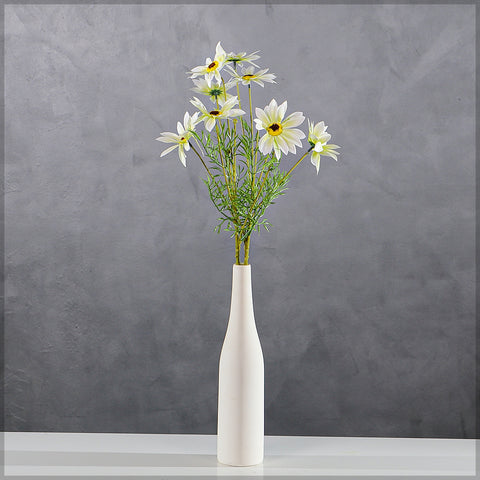 4 Heads Nearly Natural Daisy Flower Single Stem(without vase)