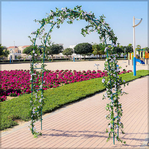 Metal arch for flowers