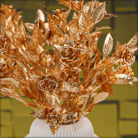1 Bunch Golden Rose Flower (Vase not included)