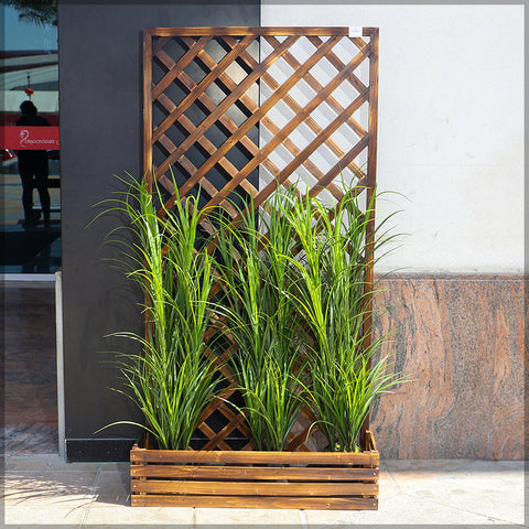 Mounted planter