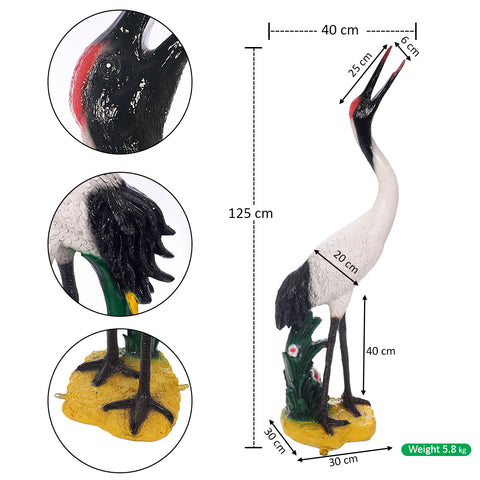 Flamingo statue with tropical theme