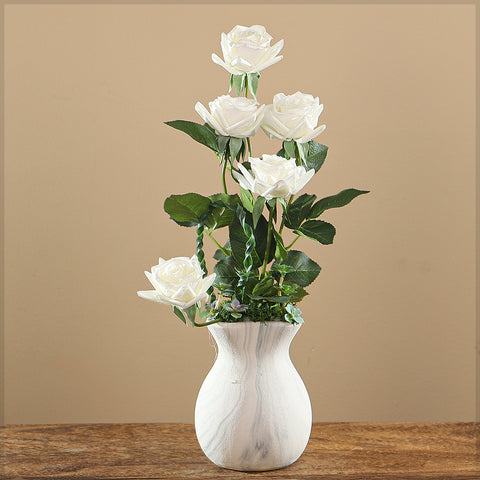 white flower bouquet Dubai