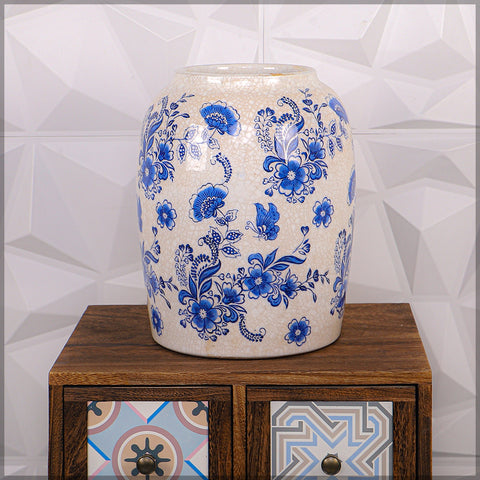 blue and white antique vase