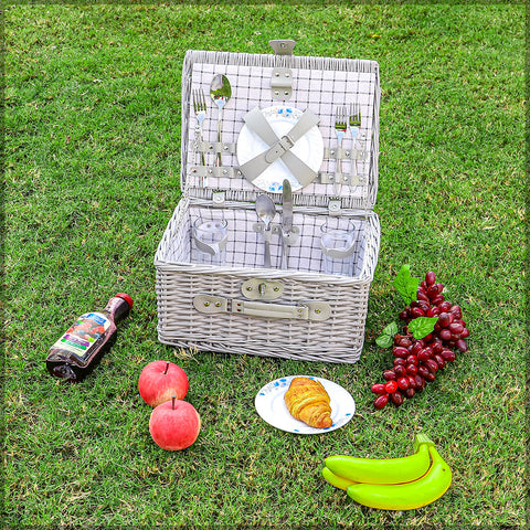 Classic picnic basket