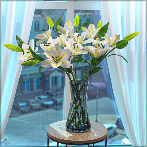 fake tiger lilies