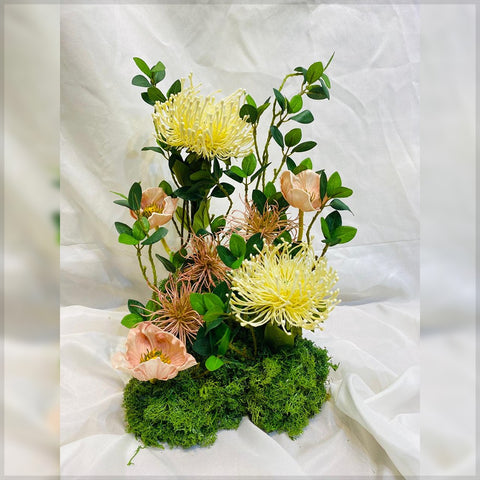 Table Top Artificial  Flower Arrangements for display purposes only (non-sale)
