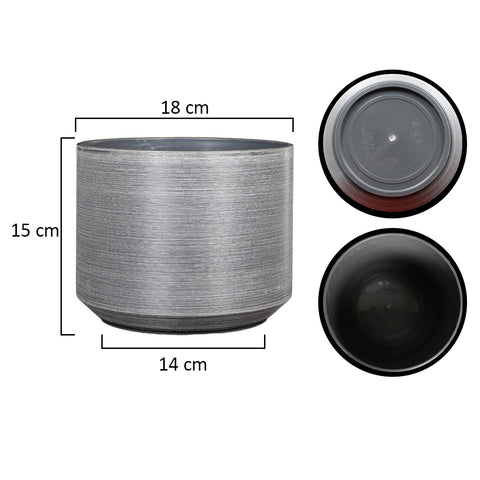 Modern plastic plant pots set