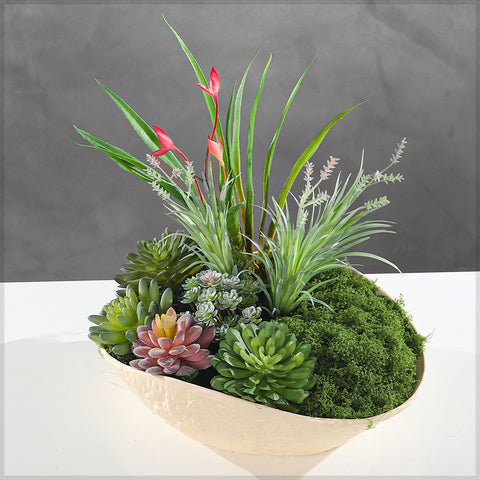 Cream Ceramic Ikebana Design Vase
