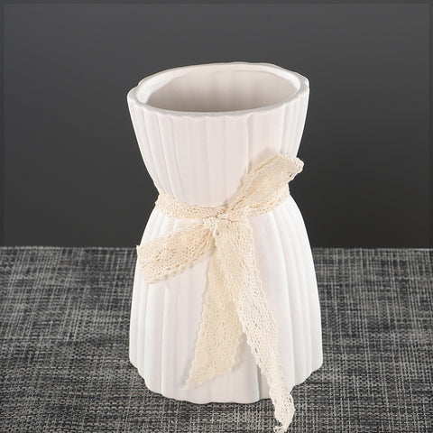 Elegant Ceramic Vase with Lace Ribbon Decor