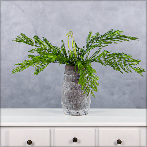 شجيرة سرخس اصطناعية مع أغصان