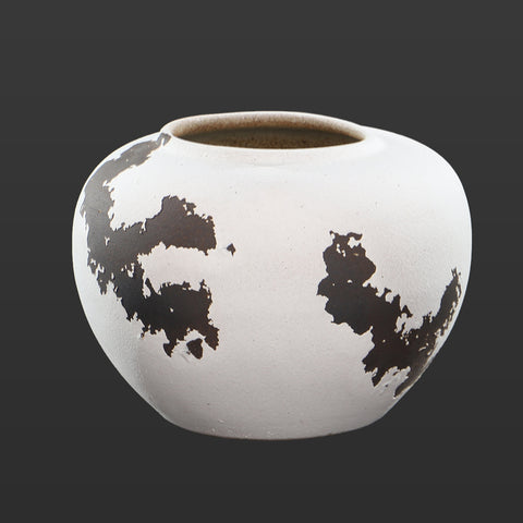 Pattern ceramic vase