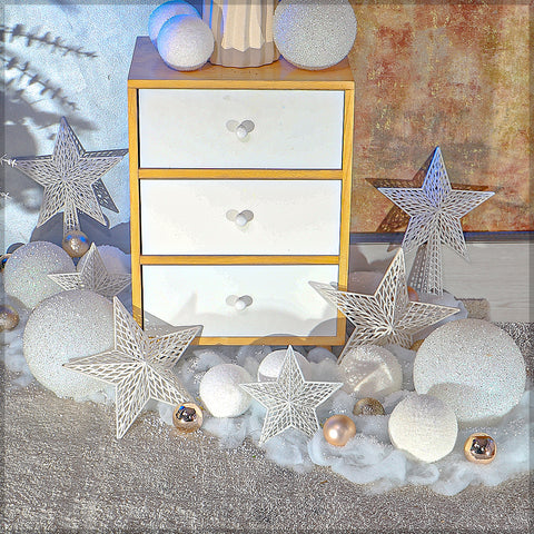 Festive star hanging ornaments