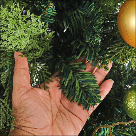 Green Christmas Tree