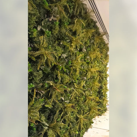 Green Leaves Wall Decoration