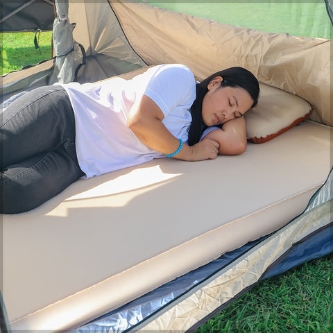 Lightweight camping sleeping pad