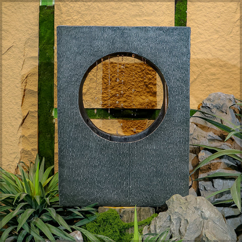lighted outdoor water fountains